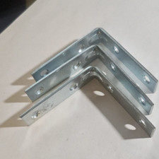 Set of 3 zinc plated Corner / angle bracket 3 inch length each side