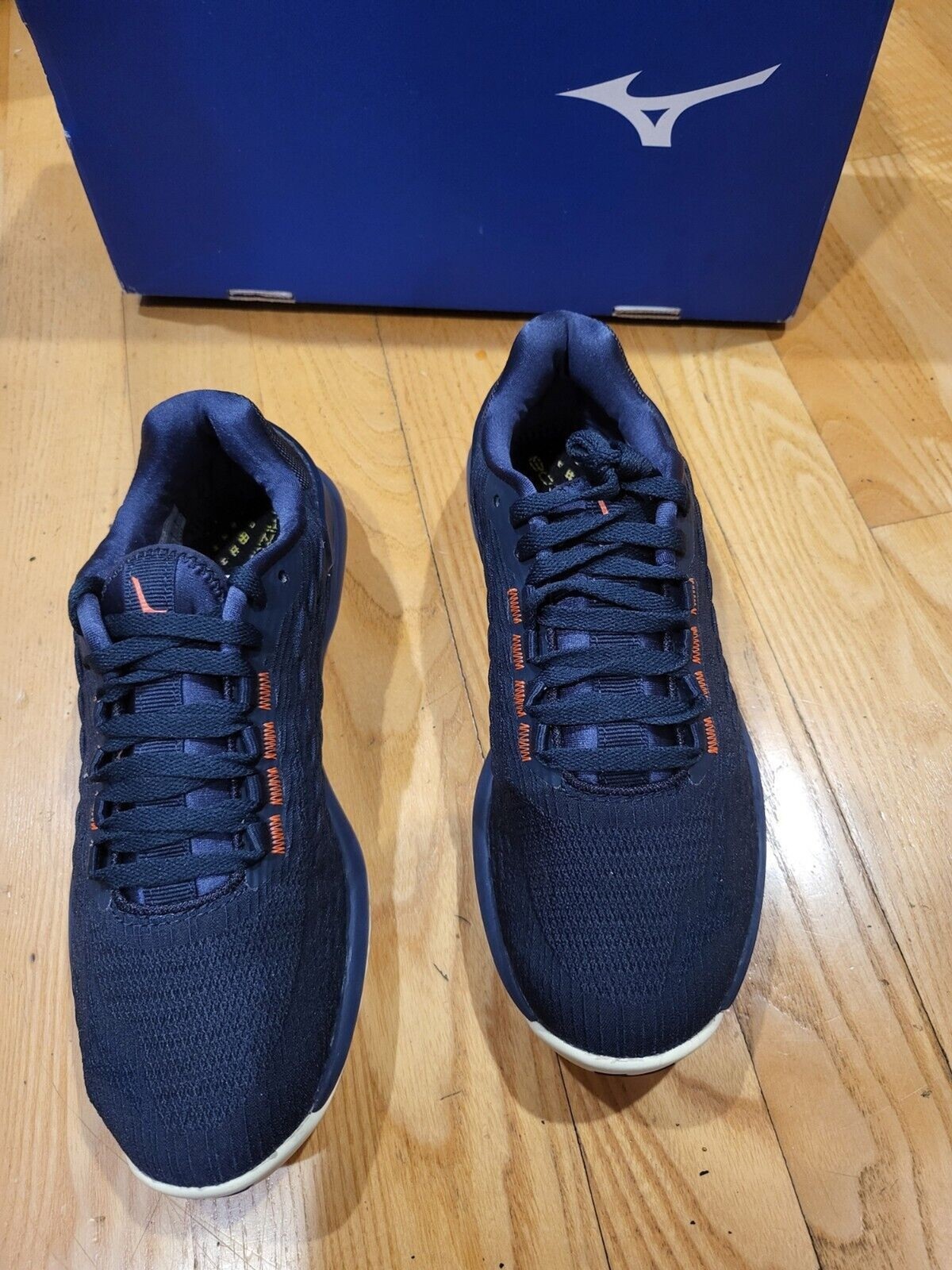 Mizuno TF-01 Women’s Cross Training Shoes Size 6 Navy Raspberry NEW Lightweight image 2