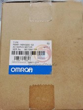 ONE New Omron R88M-1M2K020C-S2 AC Servo Motor IN BOX