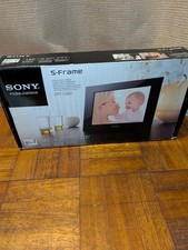Sony DPF-C800 S-Frame Digital Photo Frame Black sml scratch on front.
