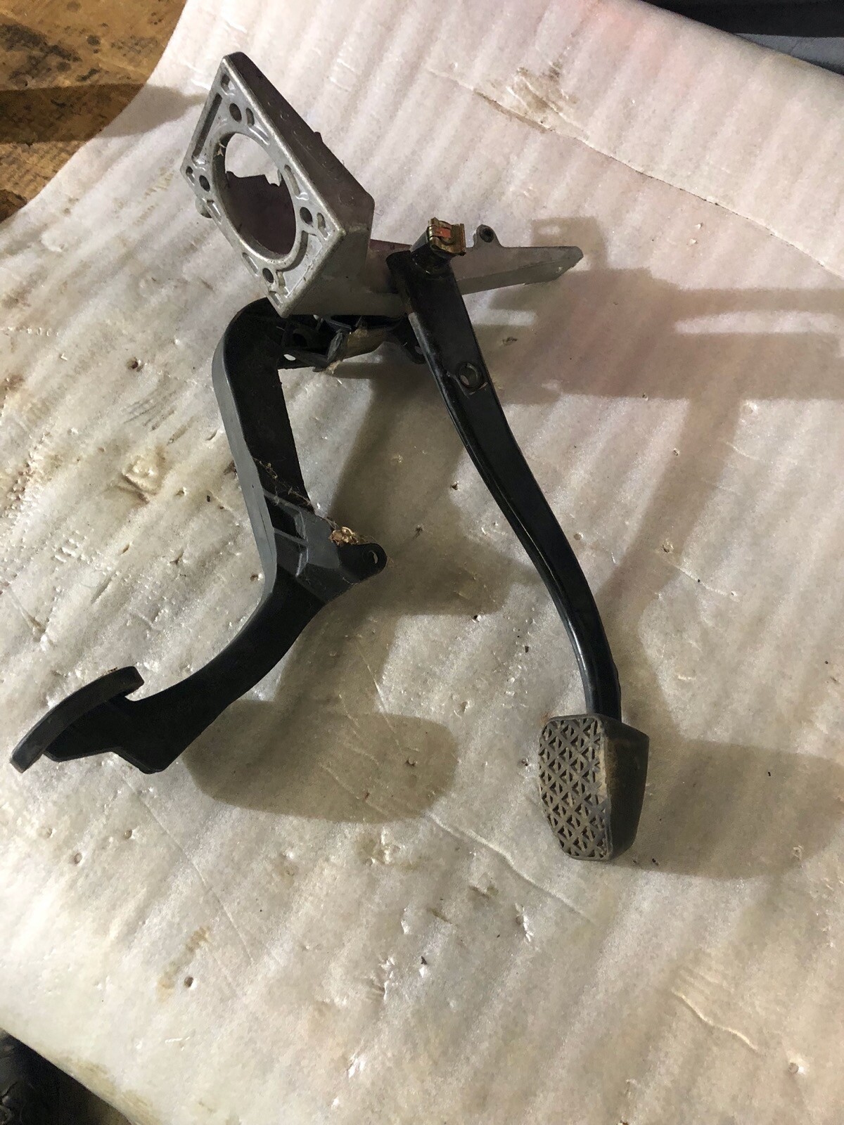 BMW E36 MANUAL 5 SPEED CLUTCH PEDALS ASSEMBLY 35101164842R2S3 eBay