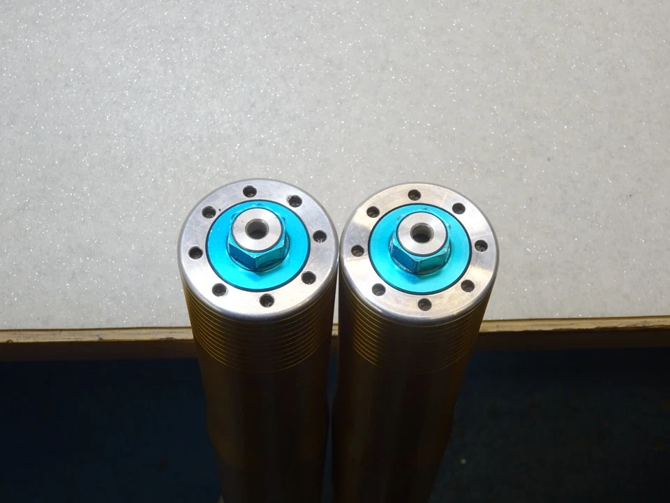 HUSILLO HORQUILLAS APRILIA RSV MILLE R OHLINS RSV 1000 R TUONO DUCATI 916 748 996 998 Foto 3 de 4