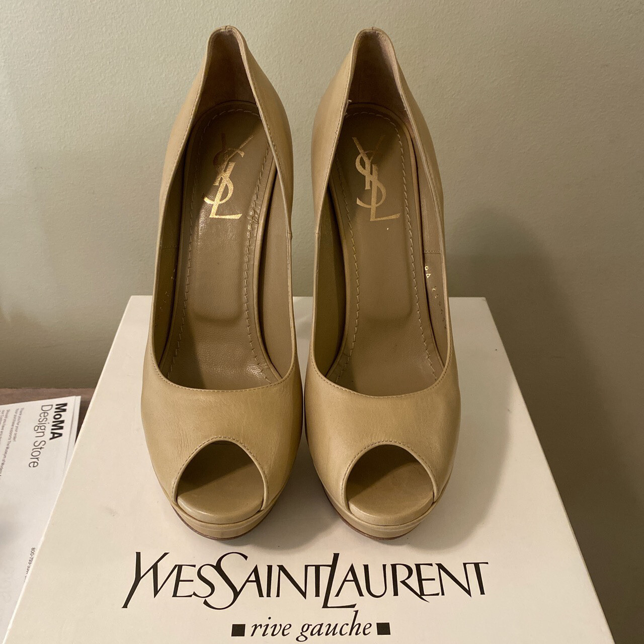 Yves Saint Laurent YSL Palais 105 beige tacco aperto a pompa donna 8 5