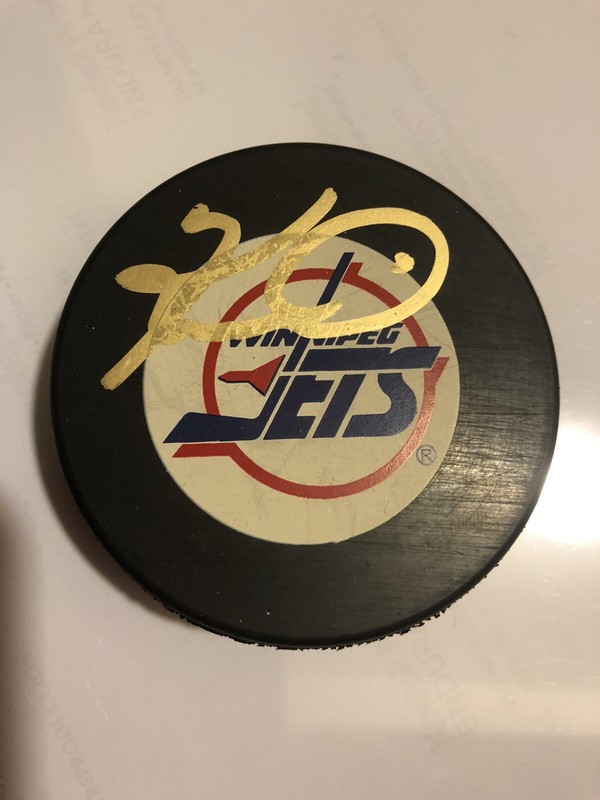 Keith TKACHUK Winnipeg JETS #7 SIGNED Jets PUCK 538 GOALS Holo & COA HOF 2026 !!