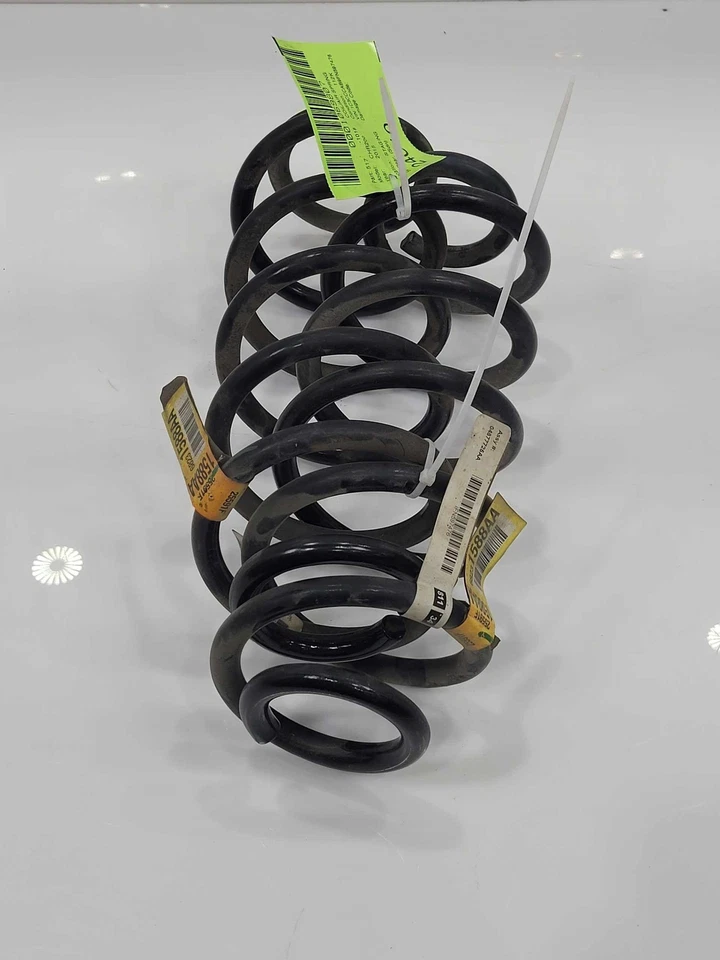 Juego de muelles helicoidales de suspensión trasera Chrysler 200 2015-217 OEM 5168722AA Foto 3 de 4