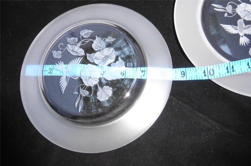 4 AVON LEAD CRYSTAL HUMMINGBIRD Luncheon Plates - Picture 3 of 3