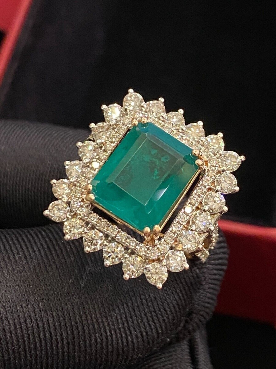 Pave Cts Round Brilliant Cut Diamonds Emerald Cocktail Ring
