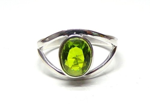 925 Sterling Silver Split Shank Faceted Oval Peridot Stone Y Band Ring Size R - 第 1/11 張圖片