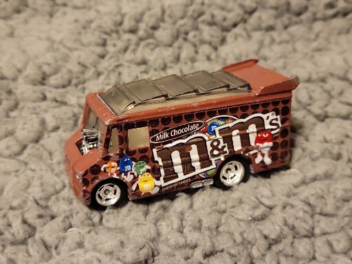 #36 m&m’s 　チームキャリバー　m&m’s 車　ホットウィール 36 m&m's チームキャリバー m&m's 車 ホットウィール Hot Wheels