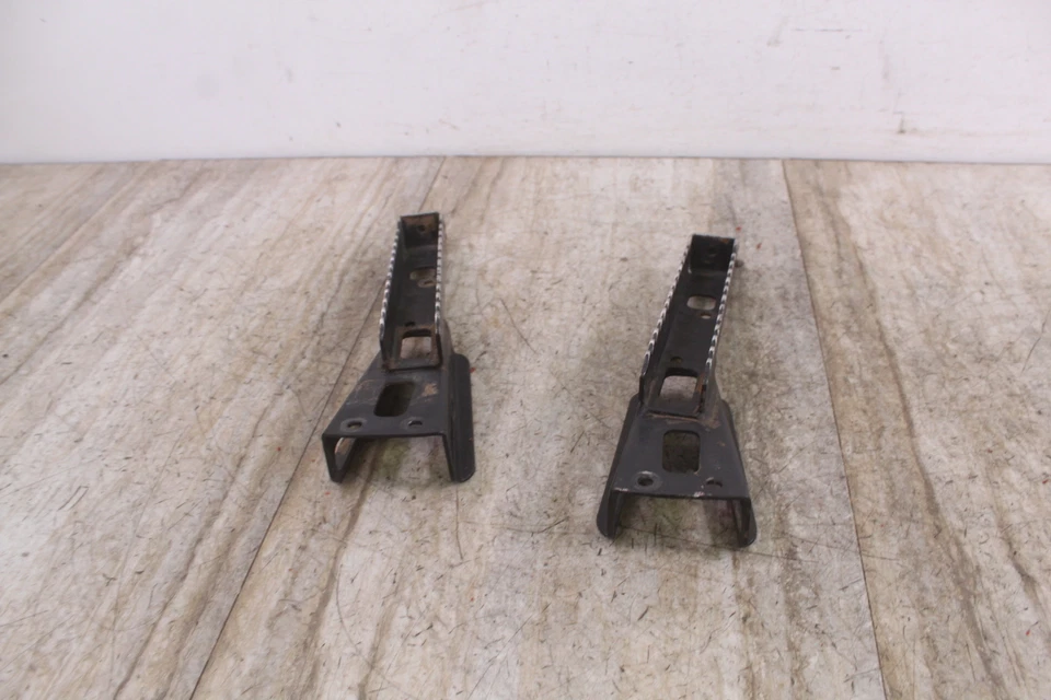 Clavijas de pie izquierda y derecha Can-Am DS650 2004 - par Foto 4 de 4