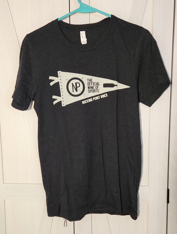 Nocking Point Wines The Official Wine of Sports Shirt Size Small Stephen Amell