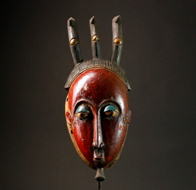 Authentic African Guro Mask Hand Carved Wooden Tribal Art Wall Decoration-G2702