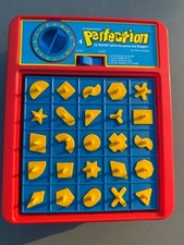 2004 Milton Bradley Perfection 25 Pieces Tested Working Vintage Classic Game Toy