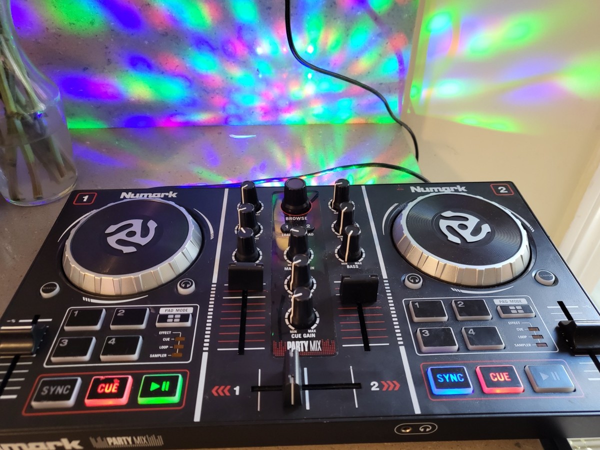 Numark DJコントローラー LEDバックライト付き値下げ可能！！ Amazon.co.jp: Numark 初心者向け DJコントローラー と 密閉型