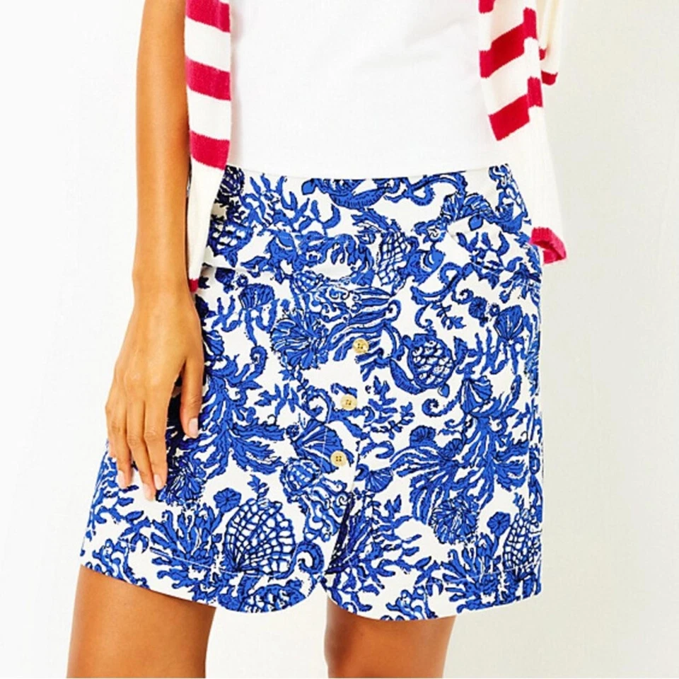 Pantalón corto de golf Lilly Pulitzer Luxletic UPF 50+ Monica 17” talla 10 en azul/blanco Foto 2 de 4