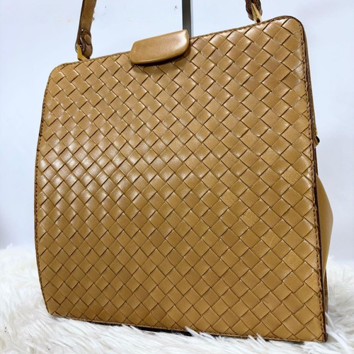 Authentic Vintage BOTTEGA VENETA Intrecciato Leather Top Handle Shoulder Handbag