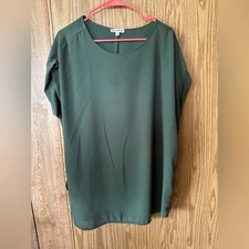 Zenana Outfitters Green Boxy Short Sleeve Blouse
