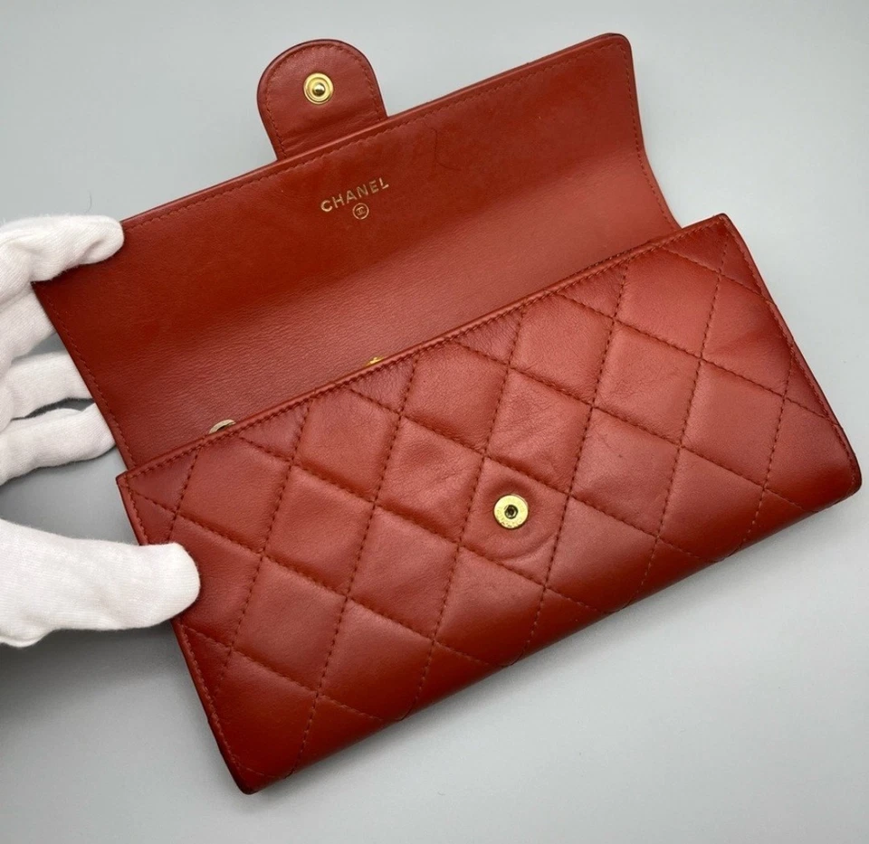 Cartera/cartera de mano Chanel auténtica de cuero acolchada roja del vendedor de EE. UU. Foto 3 de 4