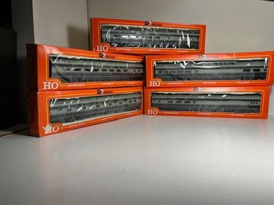 Rivarossi HO Scale 1930's Passenger Car Set Baltimore & Ohio