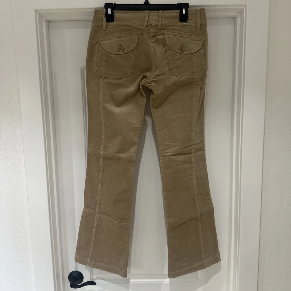 Pantalones de mezclilla de pana Clash junior/mujer talla 11 color tostado ¡muy bonitos! Foto 3 de 4