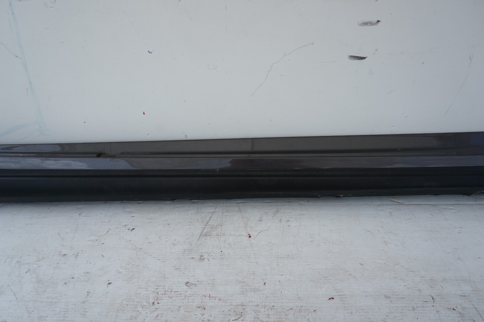Maserati Ghibli 2014-2017 RIGHT Rocker molding