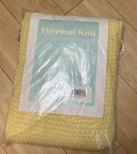 American Weavers thermal knit throw made in USA waffle yellow new. Blanket