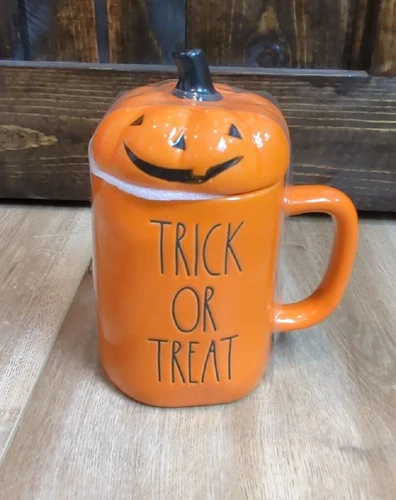 RAE DUNN Trick or Treat Mug Jack O Lantern Pumpkin Topper Orange Halloween