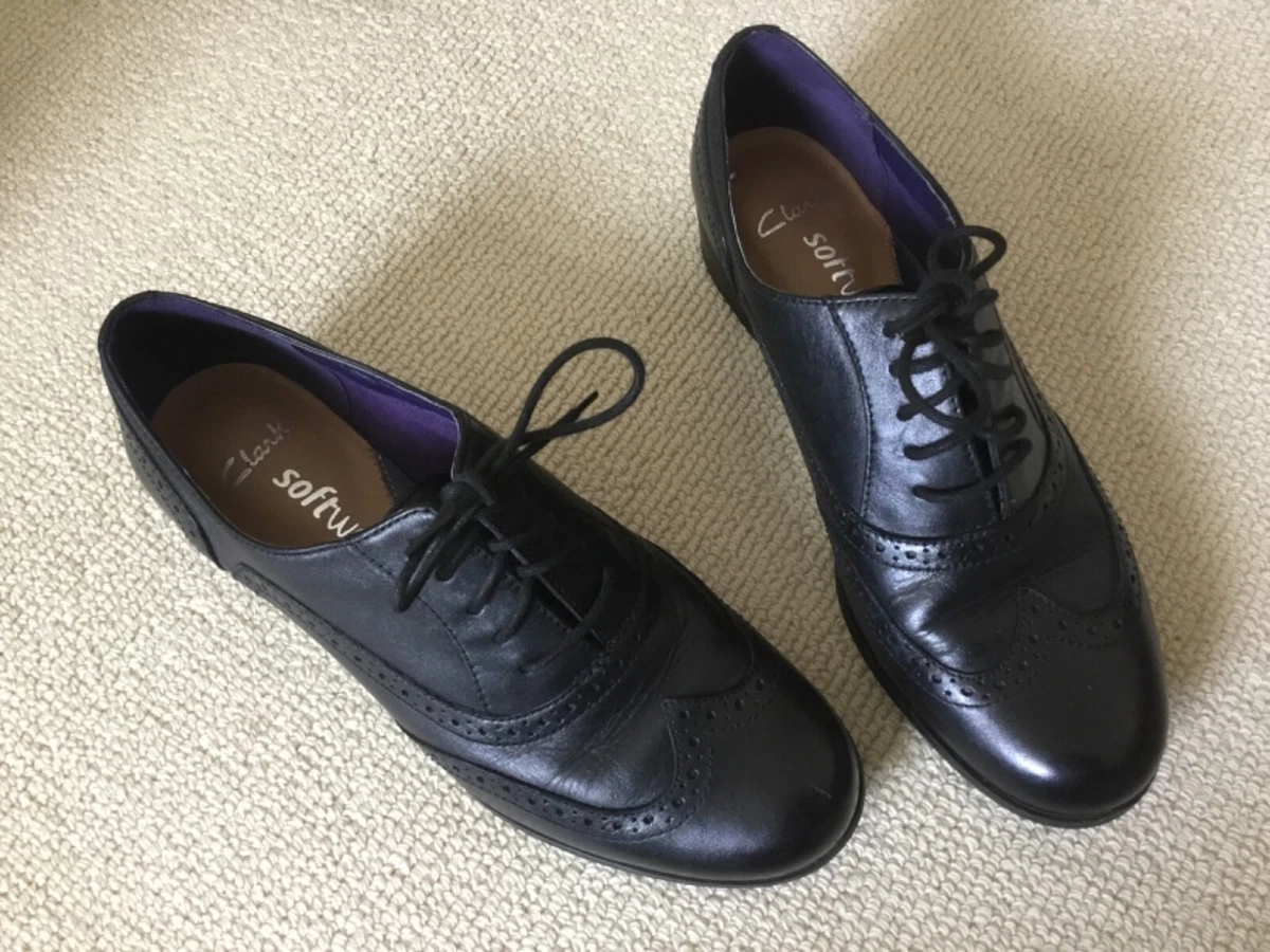 Clarks black sales brogues womens