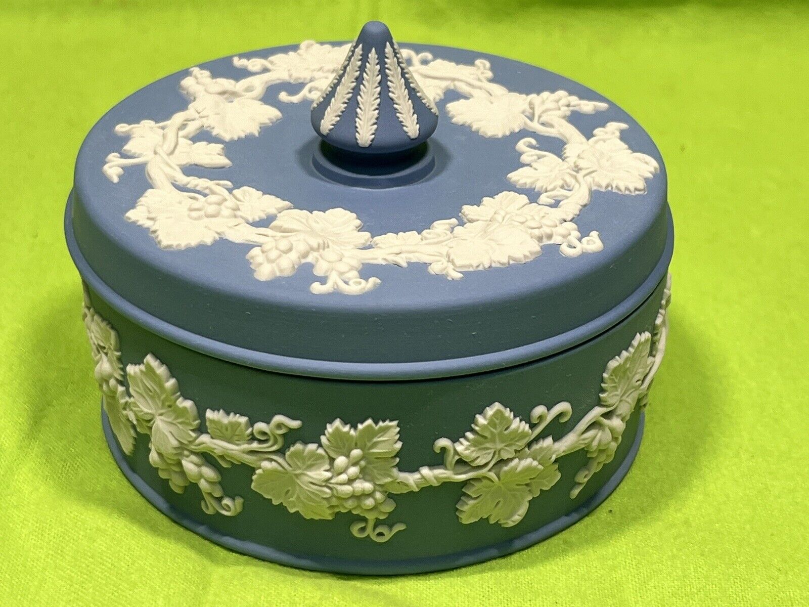 Picture 1 of 8