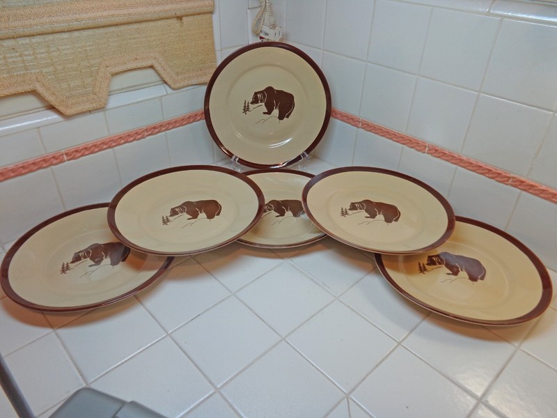 6 Chukchansi Gold Casino & Resort Bear Dinner Plates Stoneware Cabin Decor