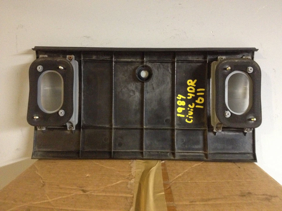 1985 HONDA CIVIC ЗАДНИЙ ГАРНИР ОТДЕЛКА БЕСПЛАТНАЯ ДОСТАВКА CT - Изображение 4 из 4