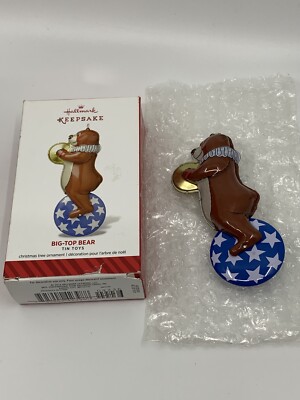 2014 HALLMARK KEEPSAKE ORNAMENT 1ST IN THE TIN TOYS  SERIES ''BIG TOP BEAR'' 