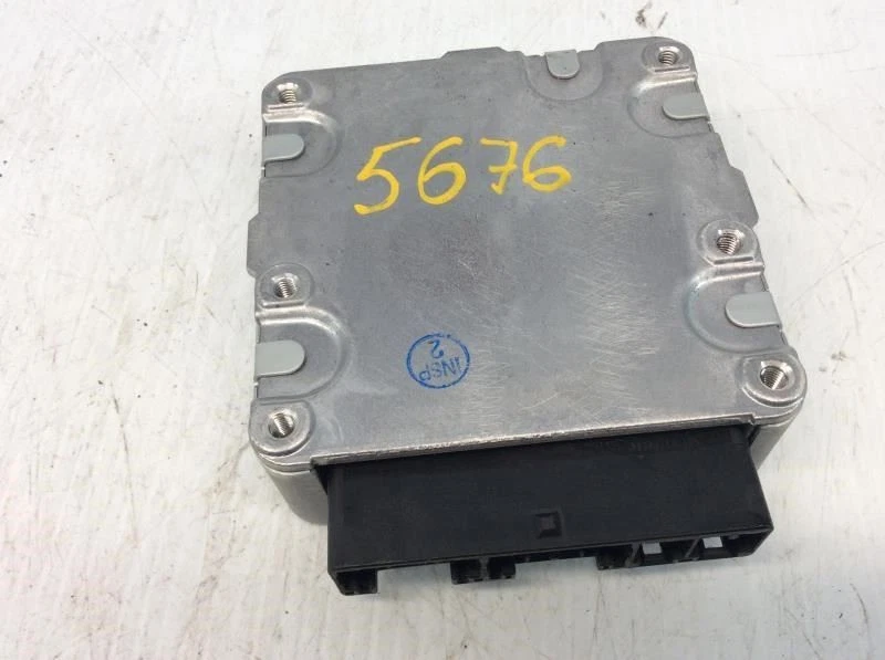 Módulo de control informático de dirección asistida Toyota Prius C 14 2014 OEM VIN B3 V Foto 4 de 4