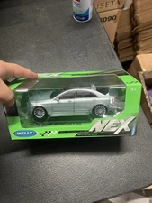 welly 1:24 mercedes-benz s-CLASS Silver Diecast
