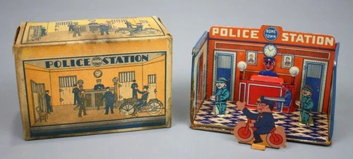 Vintage Marx Home Town Police Station w/ Orig. Box & Figures, Tin Litho, 1930s