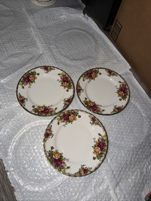 Set of 3 Royal Albert Old Country Roses Plates 7''