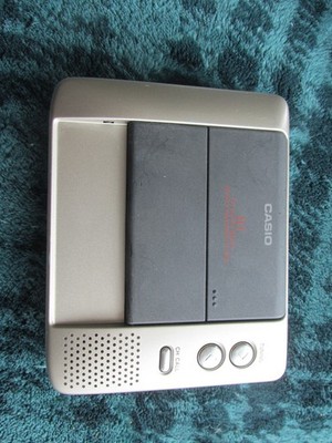 CASIO EV-600 PORTABLE TV TFT ACTIVE MATRIX ANALOG POCKET TV 3'' COLOR TV VHF/UHF