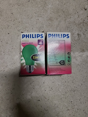 2x Philips Glühlampe Standard DECO Color 230V E27 15W Grün
