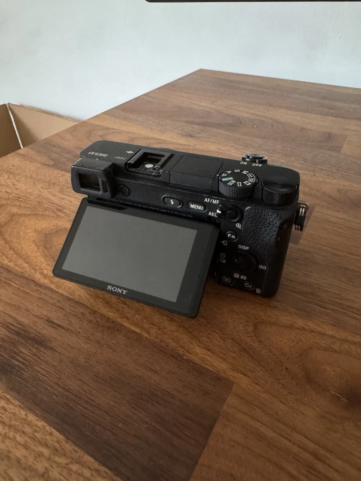 Sony Alpha 6300, photo 3 of 5