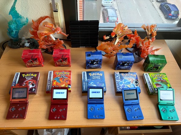 Gameboy advance sp edición kyogre , rayquaza o groudon + juego , leer .