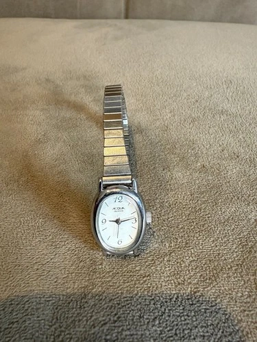 Vintage Acqua Timex Watch Women Silver Tone Oval Dial Stretch Band Size