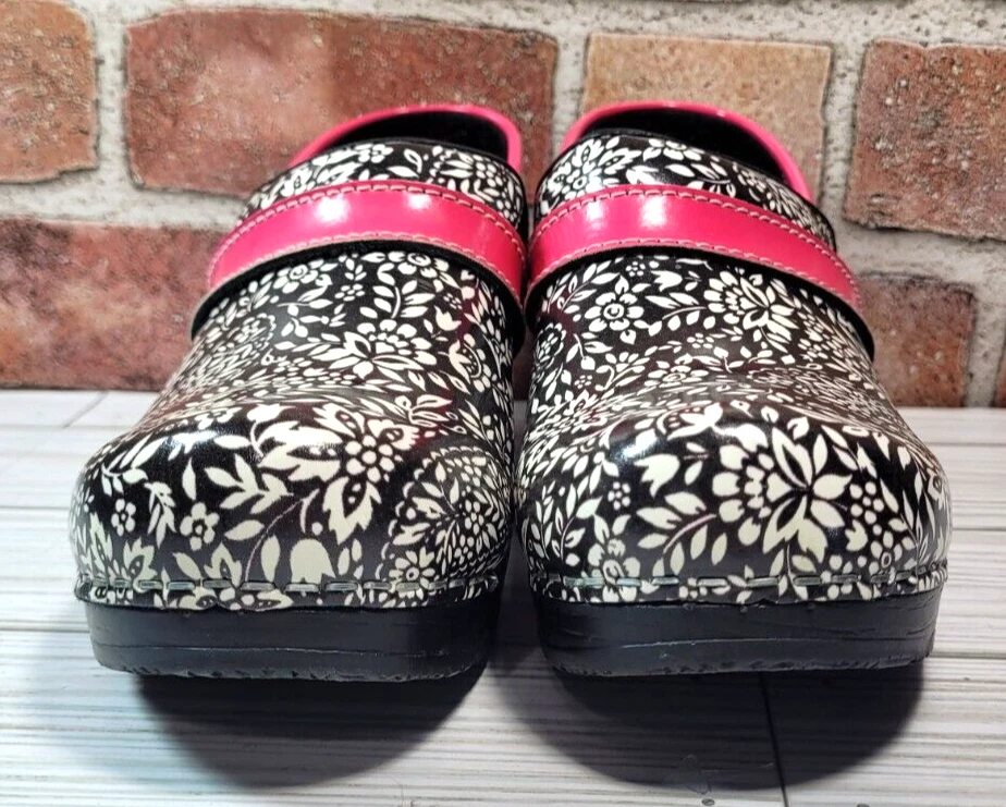 35 Koi By Sanita Blanco Floral Negro y Rosa Zuecos Cerrados Cómodos Zapatos Mules EE. UU. Foto 2 de 4