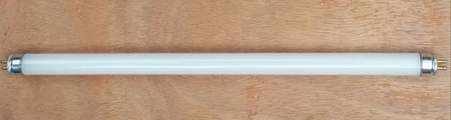 FLUORESCENT TUBES (50) 8 WATT 30 CM LONG NEW IN ORIG. UNOPEN BOX. P/UP OR + POST - Picture 3 of 4