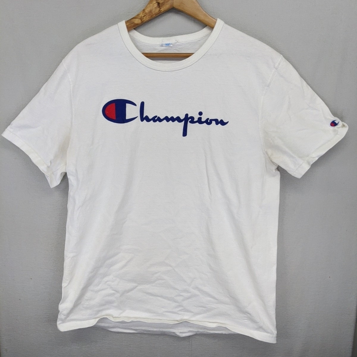 Champion Classic 90 Sport White Short Sleeve T-Shirt No Size Tag for Men
