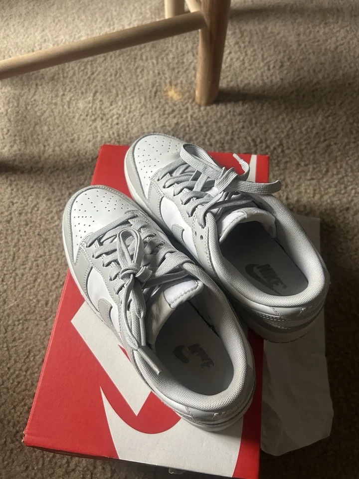 Nike Dunk Gris Niebla Bajo Para Hombre Talla 7/Mujer Talla 8.5 Foto 2 de 4
