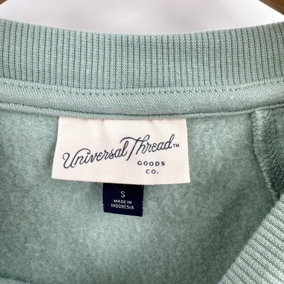 Universal Threads Sage Green Long SleeveCrewneck … - image 11