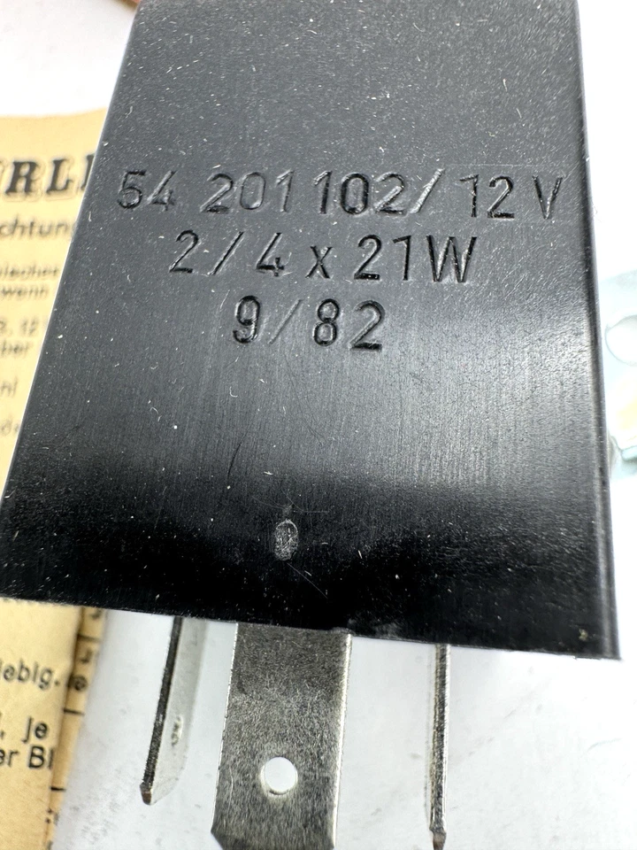 Relé piscador de perigo/sinal de seta WEHRMACHT (4 pinos) - Volvo 144 164 e Porsche 911 - Imagem 3 de 4