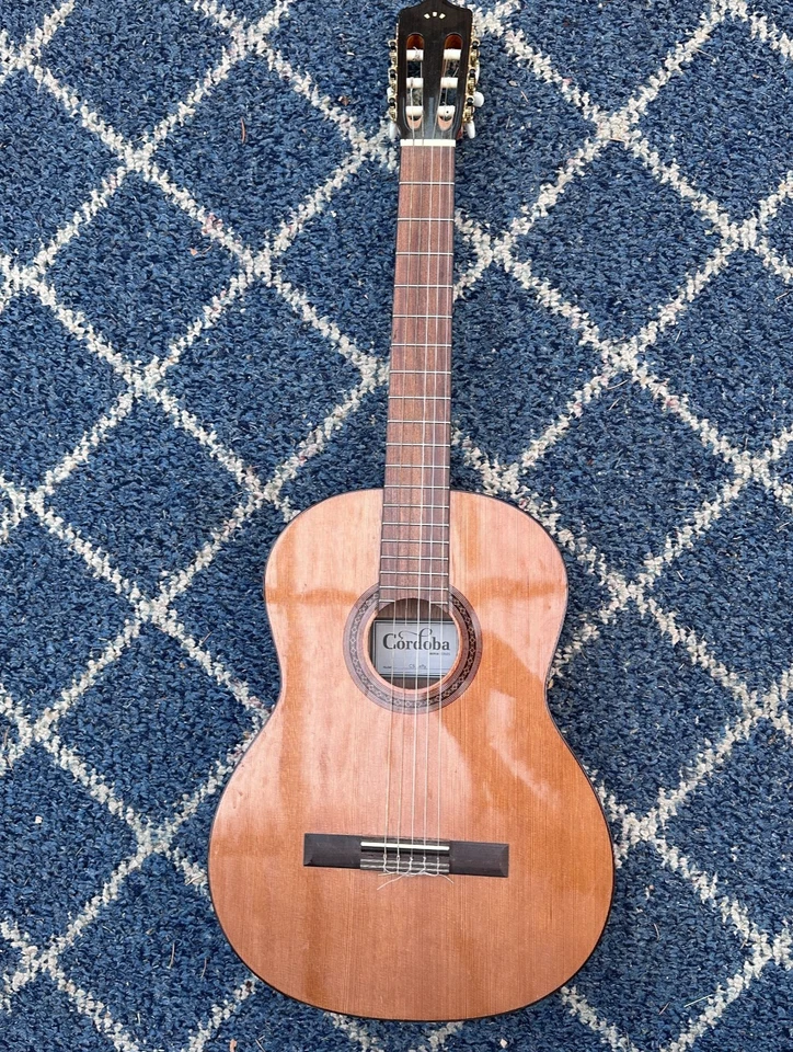 Guitarra Acústica Cordoba C5 Cuerda de Nylon Zurda - Cedro - Caoba - Palo de Rosa Foto 2 de 4