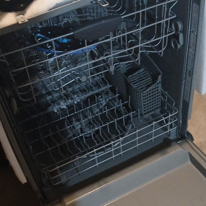 Frigidaire FGID2476SF Built-In Stainless Steel Dishwasher Door-Front Control 4