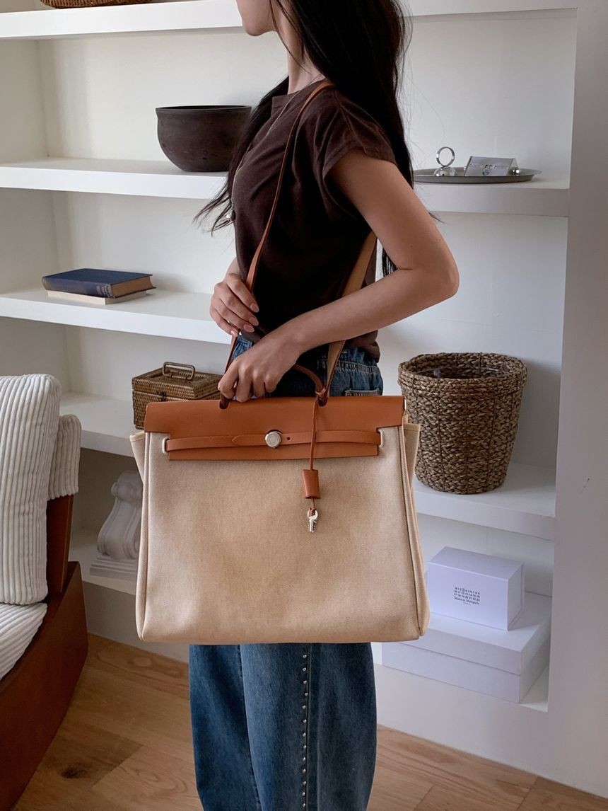 Hermes Herbag Hermes Canvas Shoulder Bag Hermes Herbag Tpm Mini Black And  Beige Sangles Canvas For Sale At - Main Image